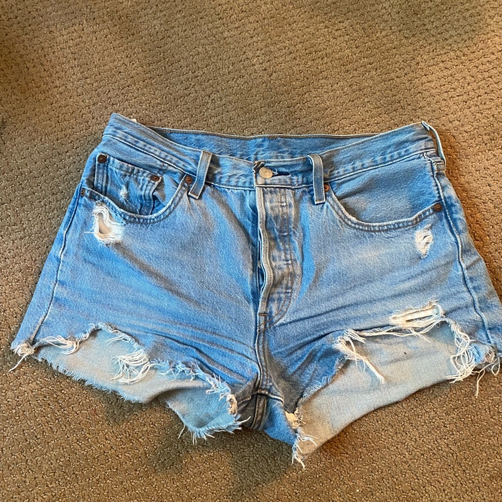 Levi’s shorts size 29